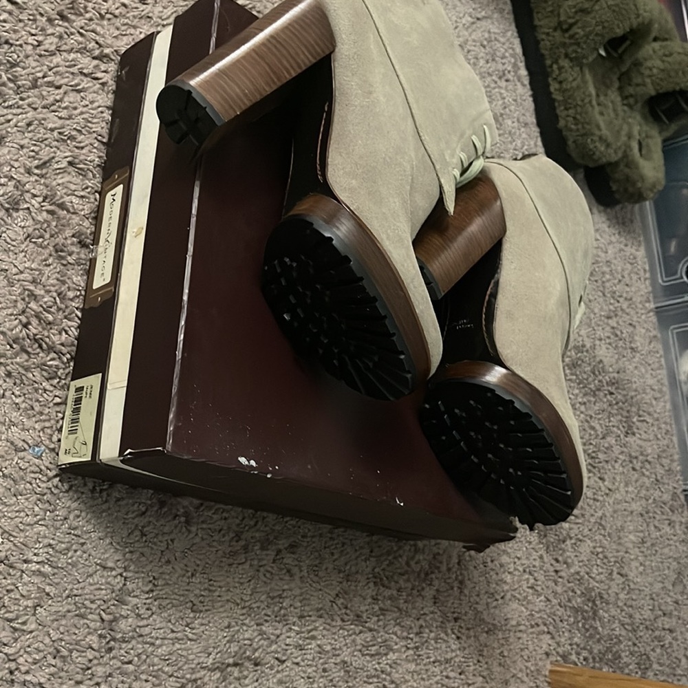 Bootie - Picture 3 of 3